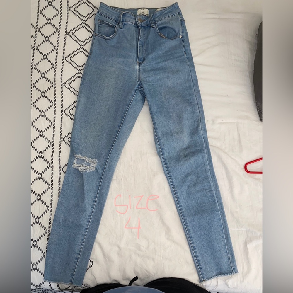 Size 4 cotton on. Stretchy & high rise